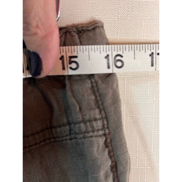 FREE PEOPLE Linen Pants Womens S Cargo Crop Patchwork Utility Green Relaxed Fit - Picture 14 of 15